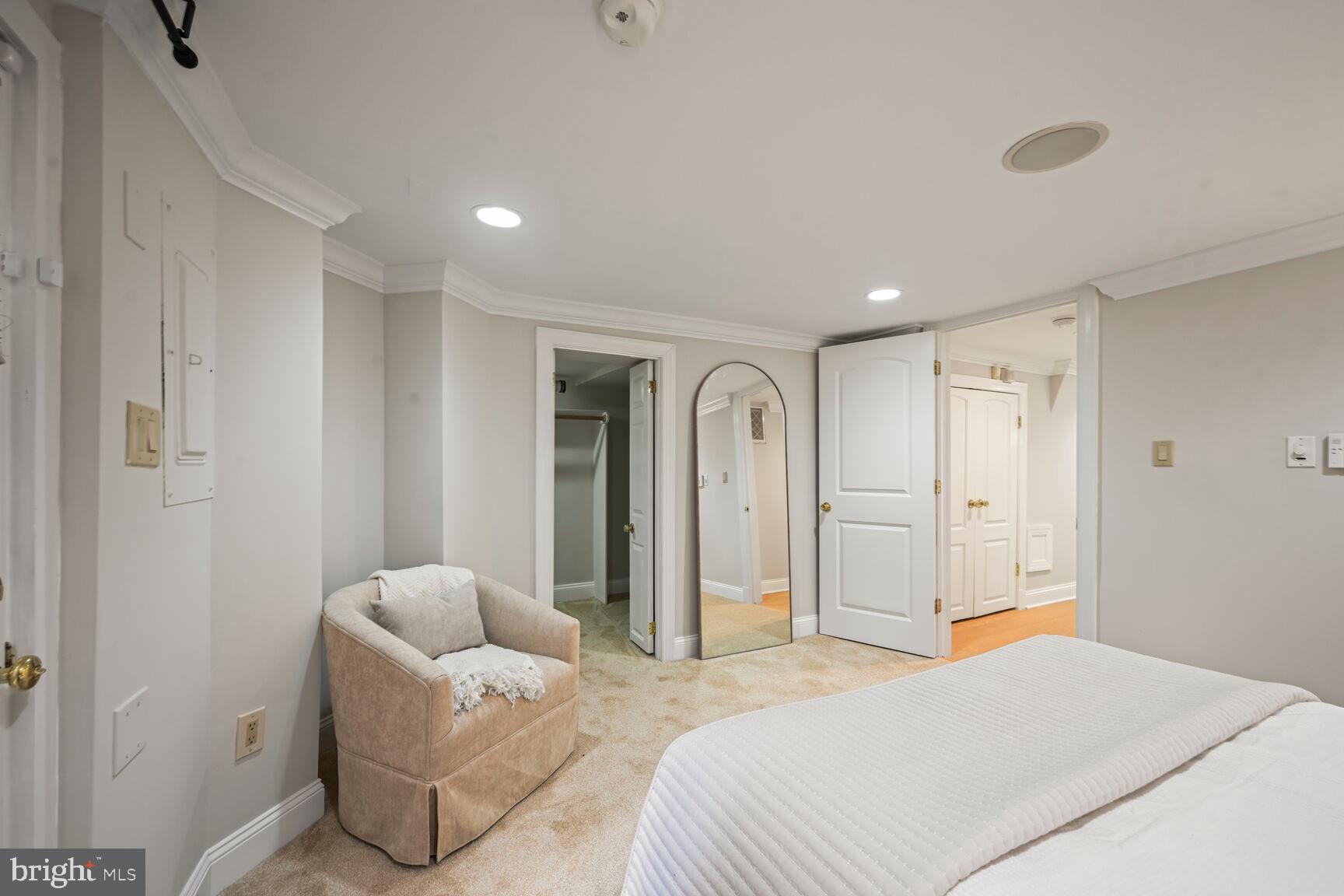 1832 Calvert Street Northwest, Unit 1 Washington, DC 20009 - Photo 20 of 23