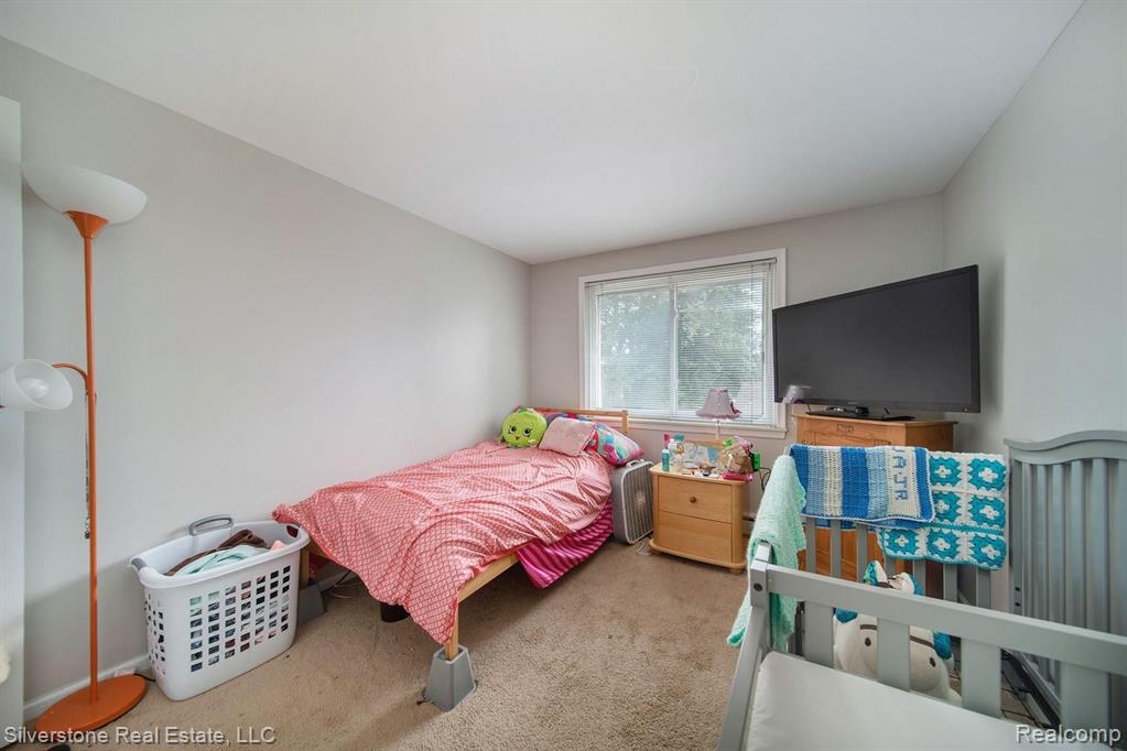 162 Ladd Road Walled Lake, MI 48390 - Photo 15 of 17