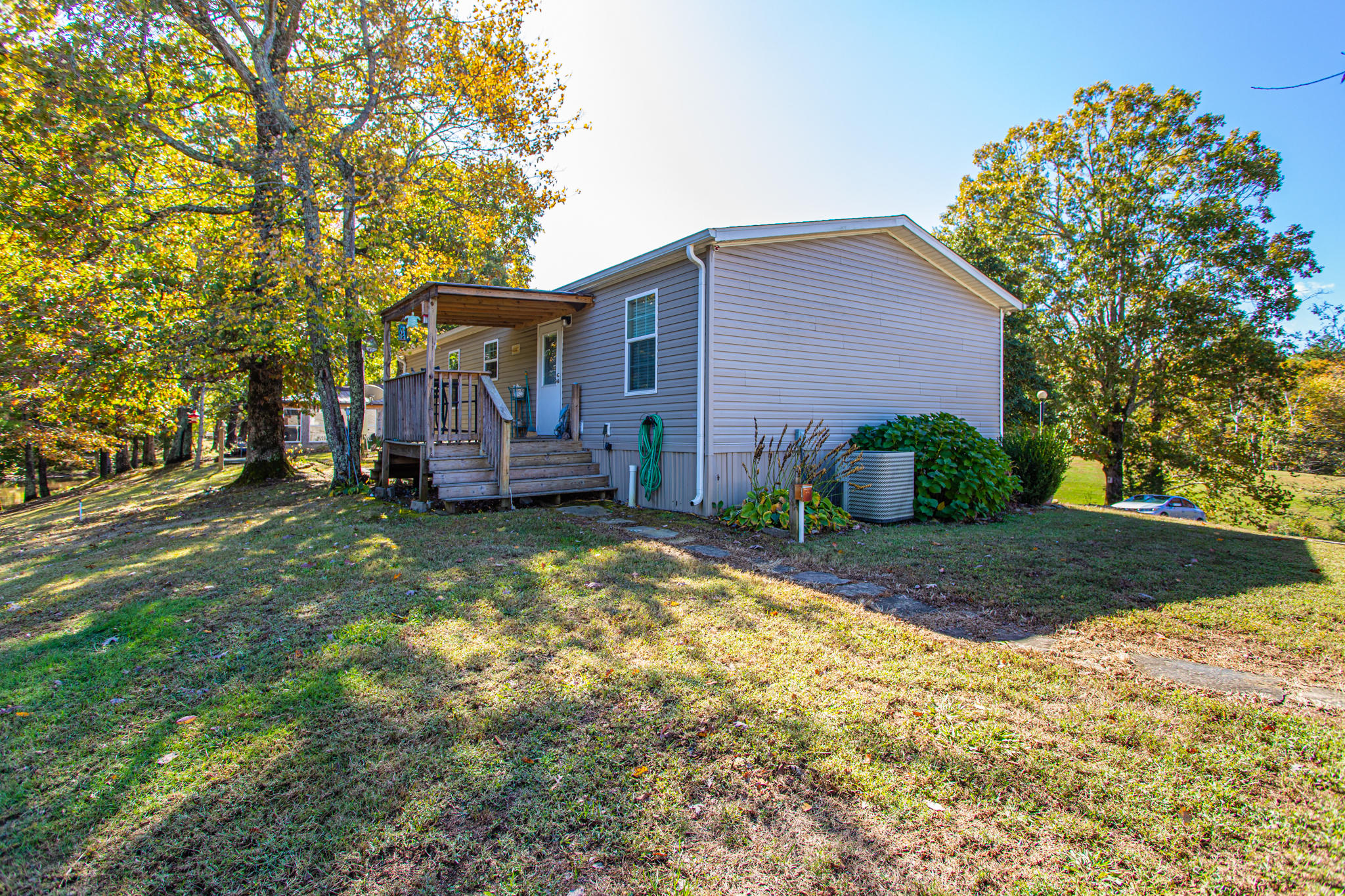 229 Fox Jones Road Lancing, TN 37770 - Photo 4 of 33 229FoxJones-33