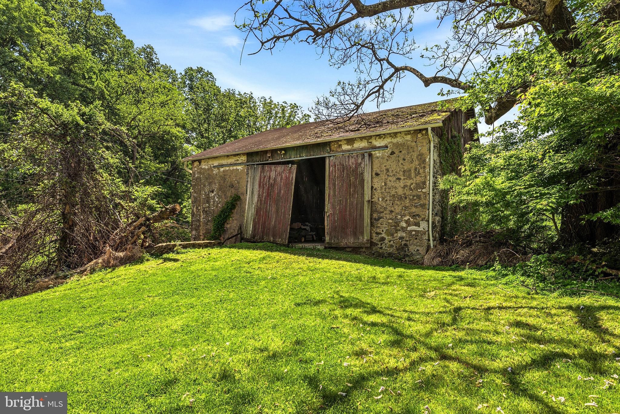 1383 Hickory Hill Road Chadds Ford, PA 19317 - Photo 3 of 27