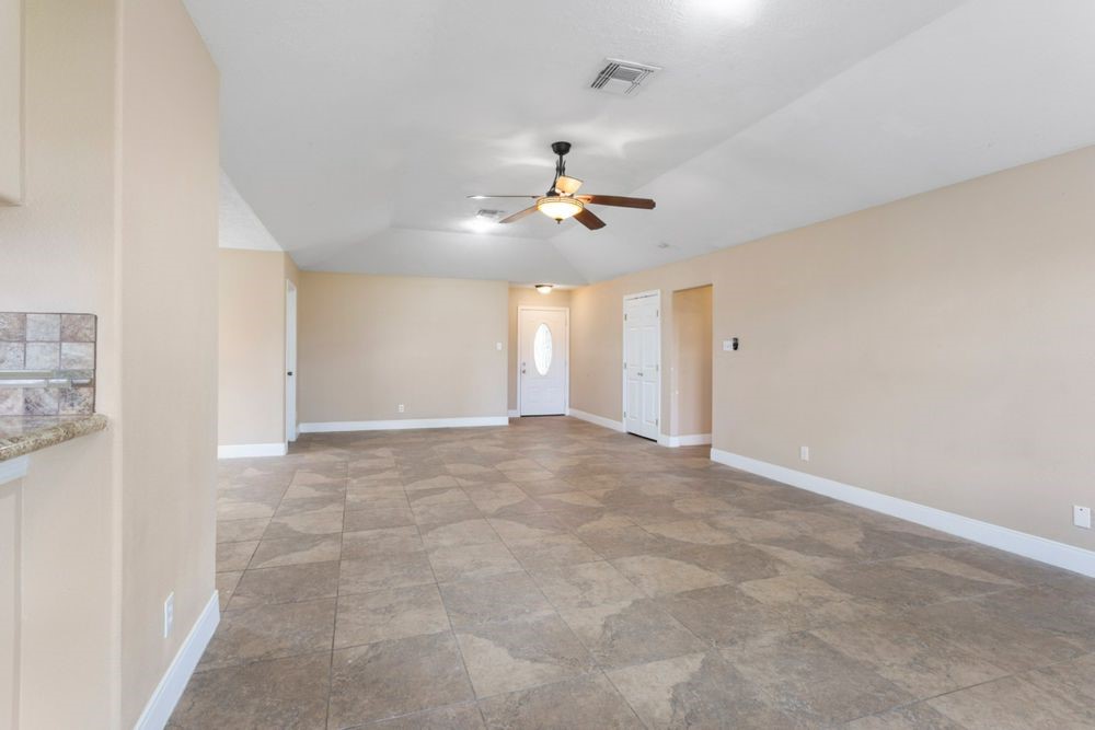 509 Teal Drive Dickinson, TX 77539 - Photo 4 of 23 a view of an empty room