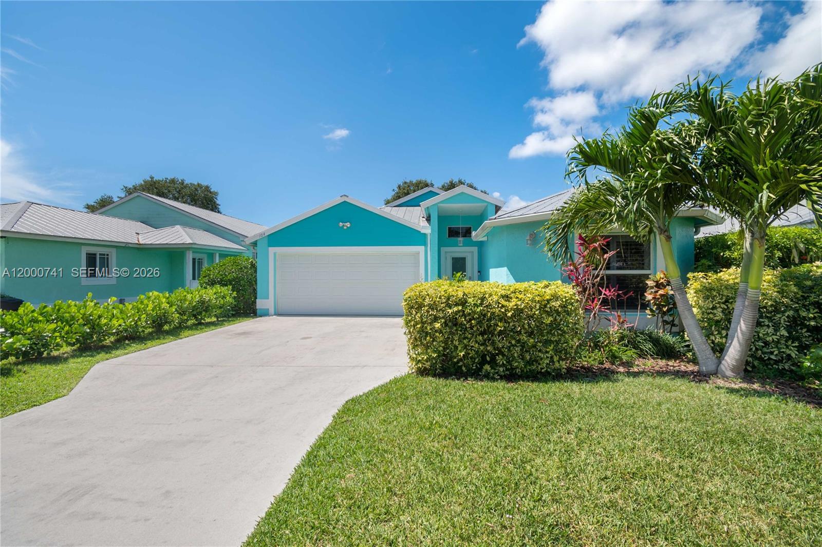 104 Old Jupiter Beach Road Jupiter, FL 33477 - Photo 1 of 25