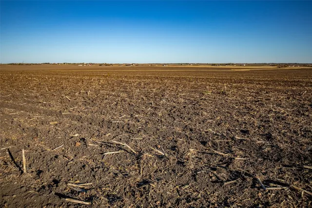 a view of a large building