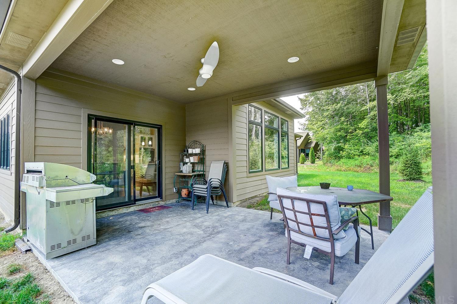 10188 Woodland Ridge West Fort Wayne, IN 46804 - Photo 33 of 36