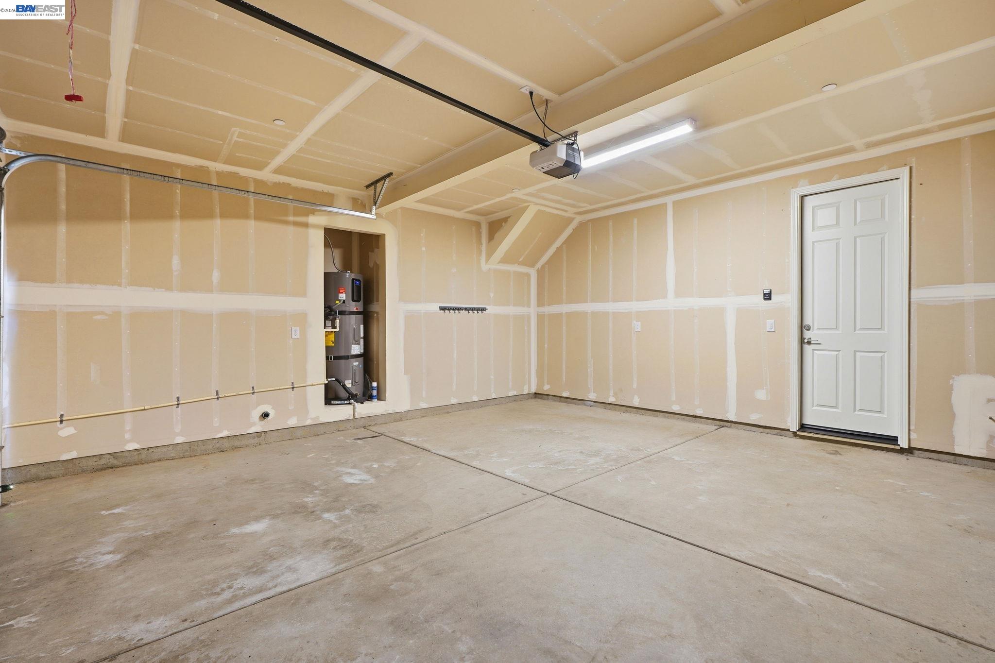 639 Rosedale Way Lathrop, CA 95330 - Photo 38 of 42 Gallery Image 38
