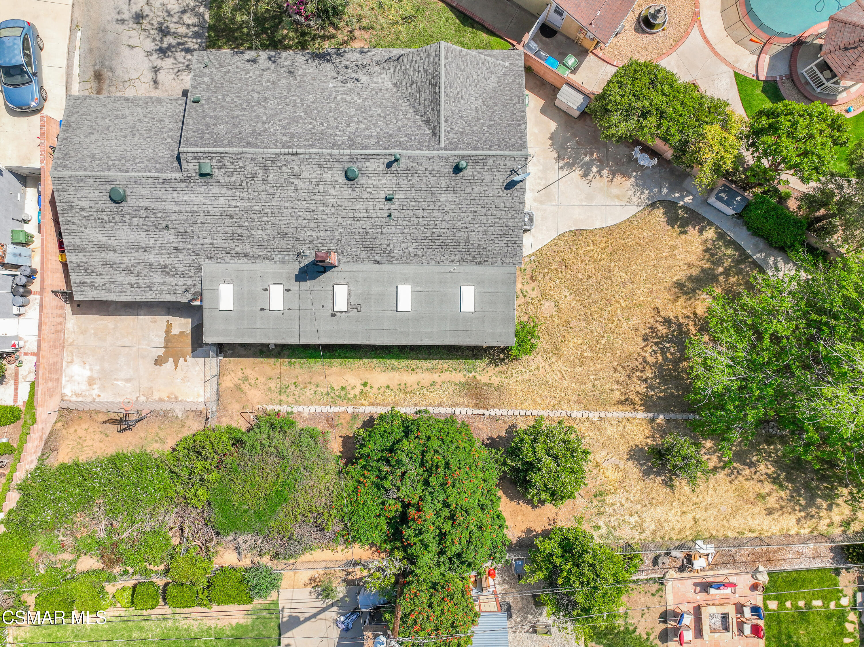 3379 Weatherford Court Simi Valley, CA 93063 - Photo 39 of 39 an aerial view of residential houses with outdoor space and street view