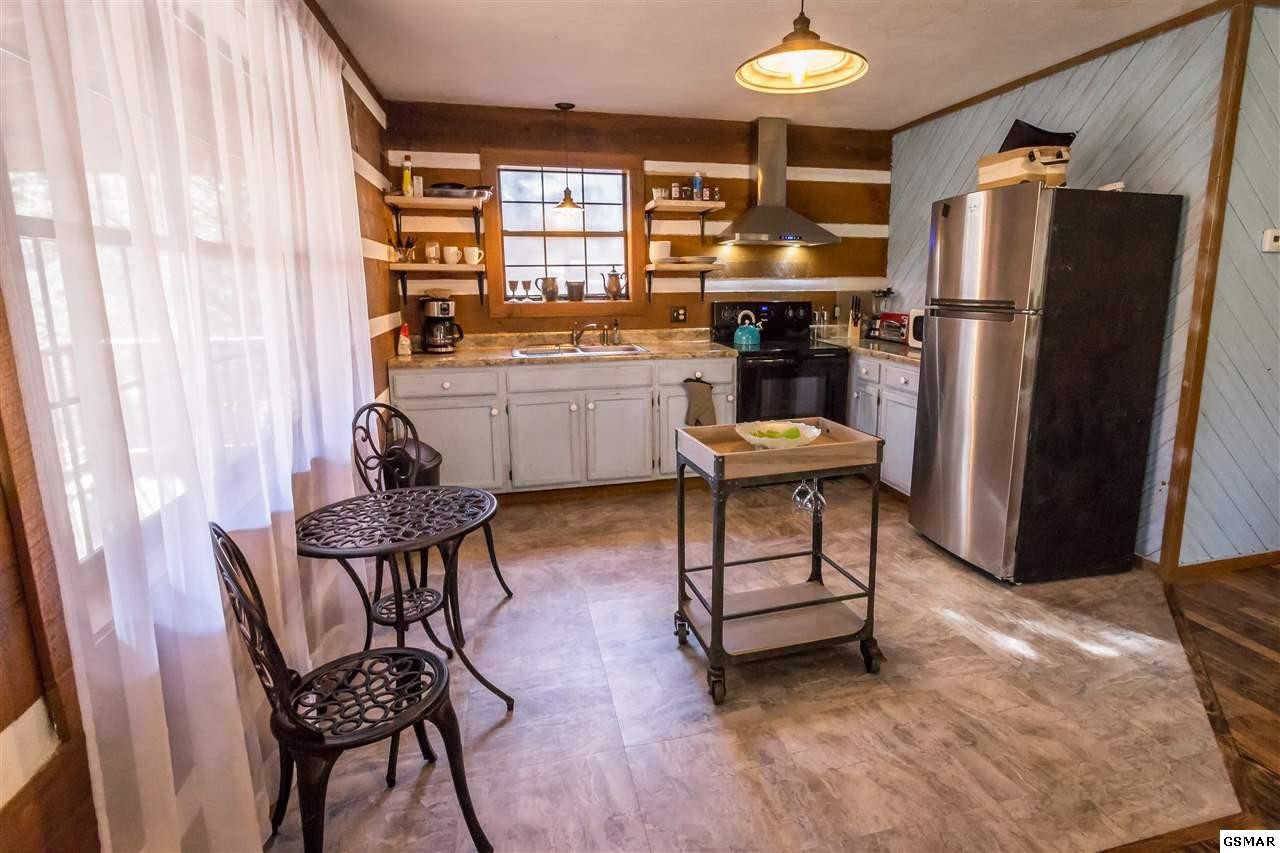 4164 Wears Valley Road Sevierville, TN 37862 - Photo 34 of 36