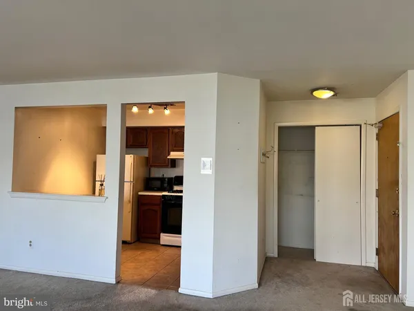 $2,450 | 106 Heritage Boulevard, Unit 7, Princeton, NJ 08540