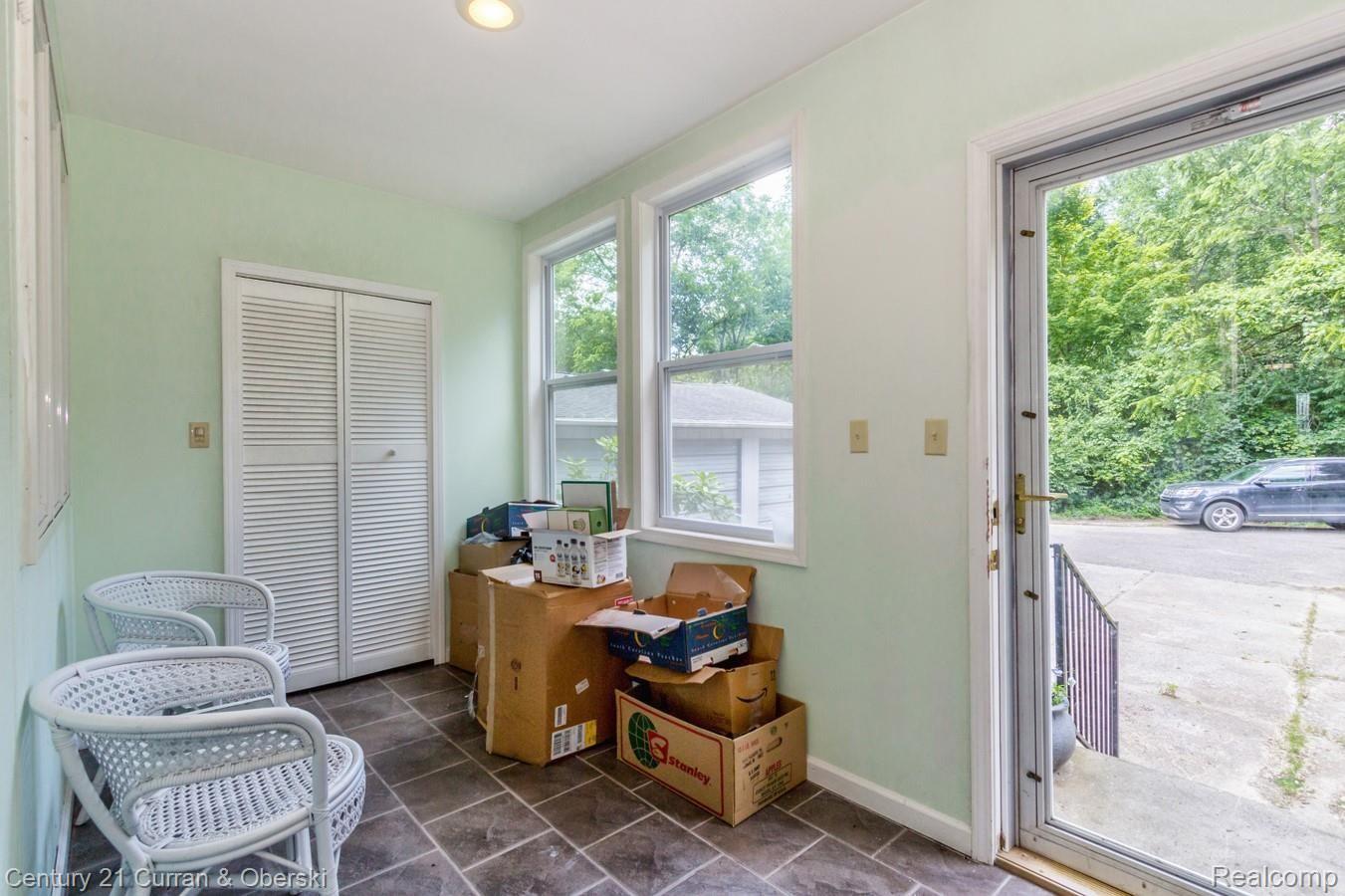 601 North Lotz Road Canton, MI 48187 - Photo 2 of 32 02.jpg