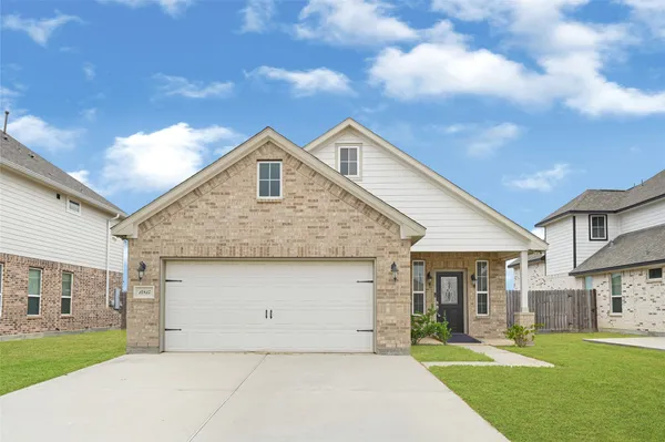 $335,000 | 14815 Big Pne Lane, Baytown, TX 77523