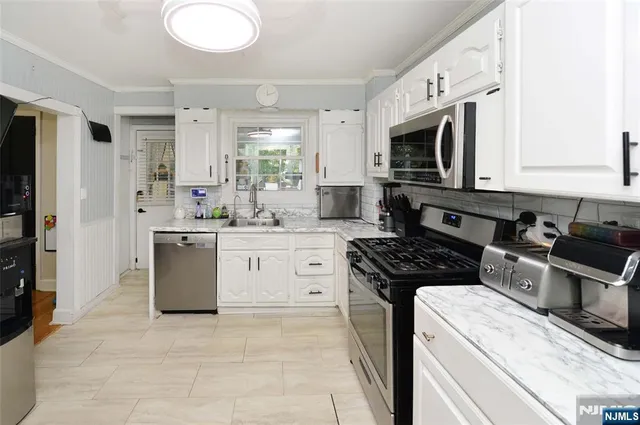 $489,900 | 110 3rd Avenue, Hawthorne, NJ 07506