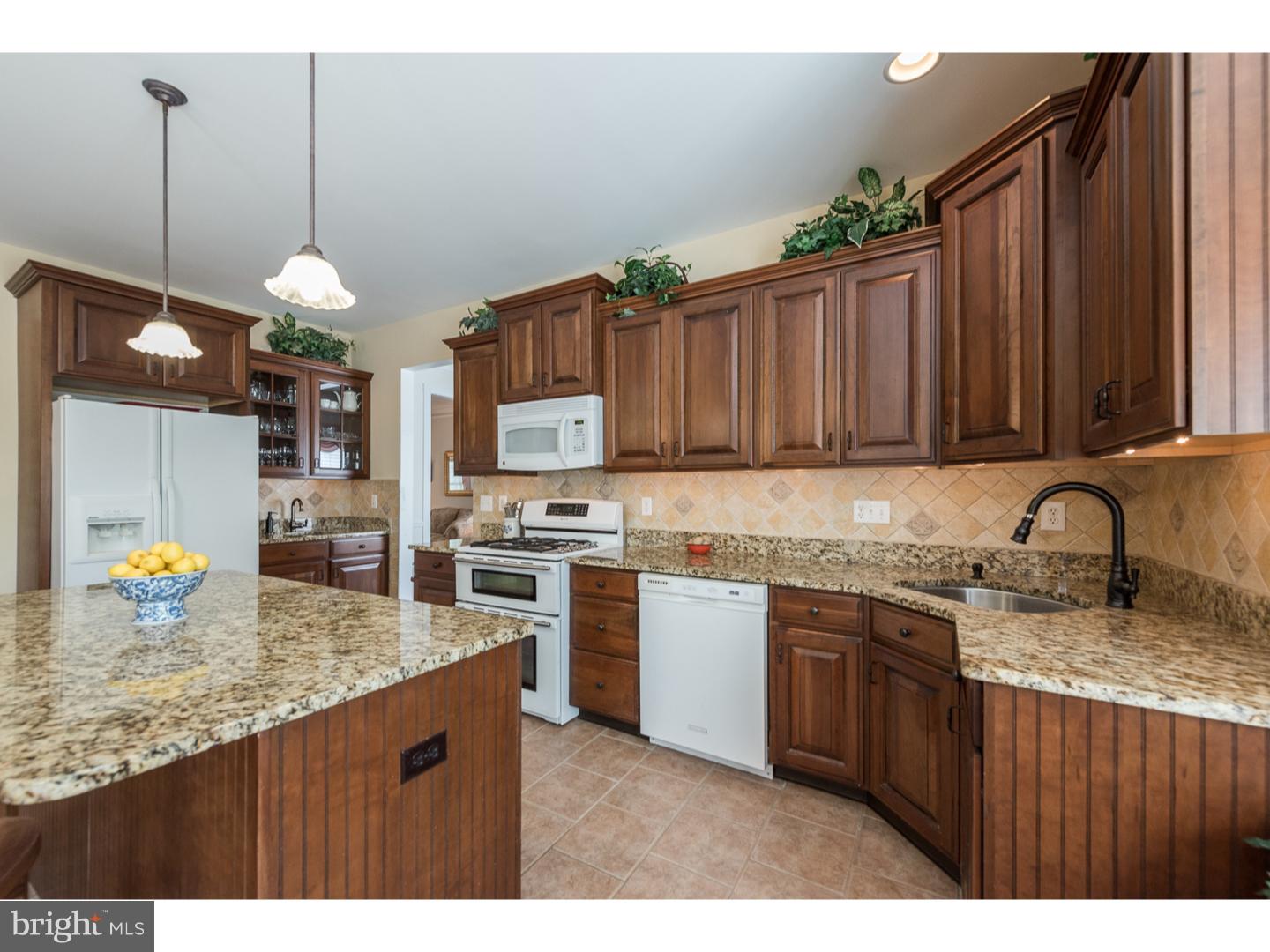 305 West Knowlton Road Aston, PA 19014 - Photo 11 of 25 Kitchen