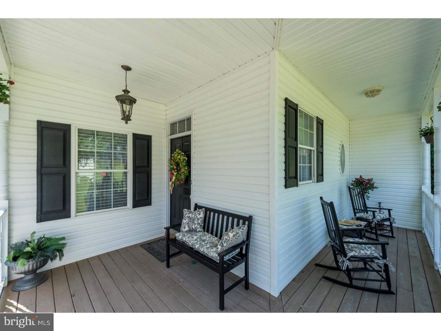 305 West Knowlton Road Aston, PA 19014 - Photo 3 of 25 Porch