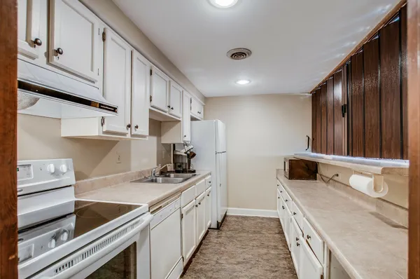 $445,000 | 4487 Post Place, Unit 2, Nashville, TN 37205