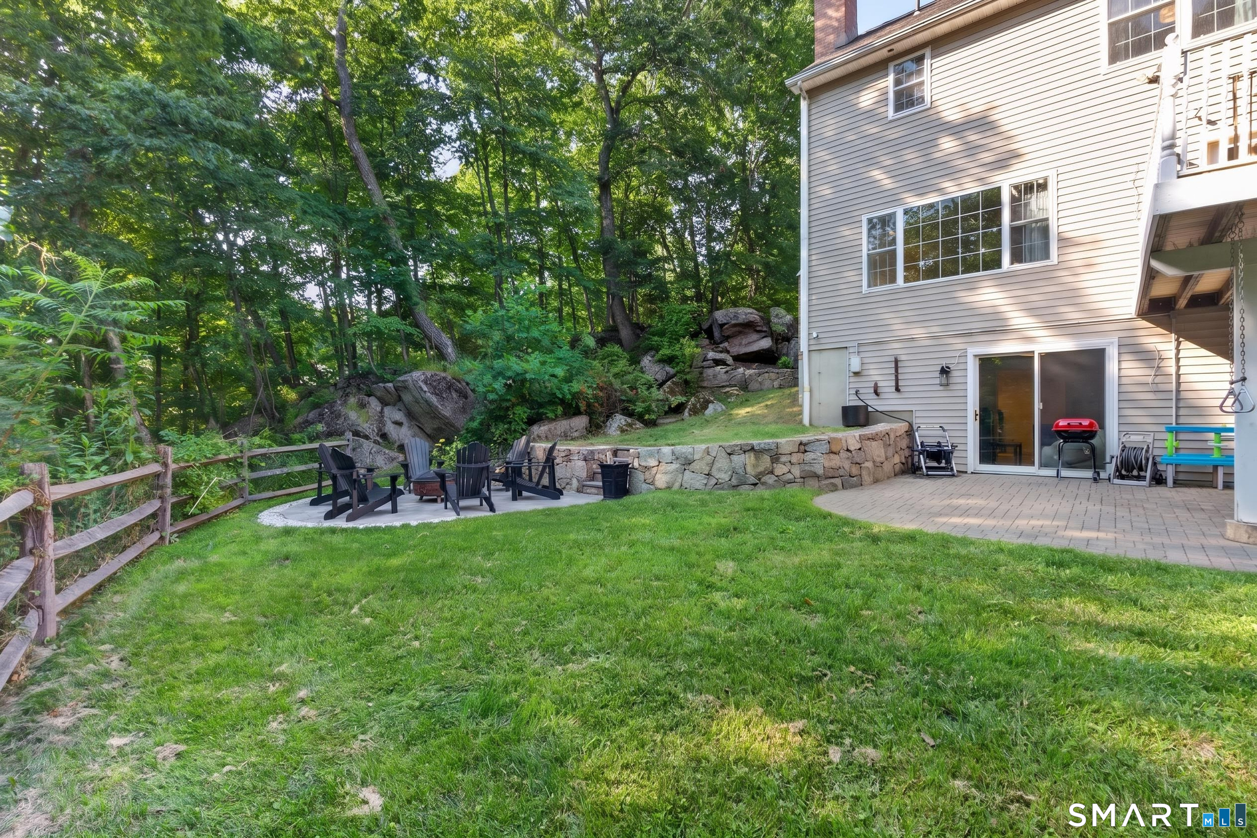 15 Purdy Station Road Newtown, CT 06470 - Photo 37 of 40 Patio & firepit area