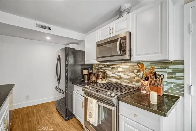 $645,000 | 23004 VÃa Nuez, Mission Viejo, CA 92691