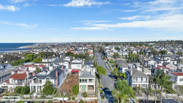 $16,500 | 243 Poppy Avenue, Corona del Mar, CA 92625