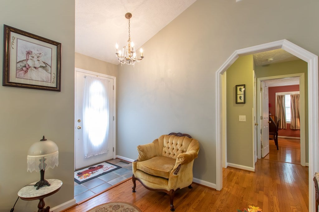 16437 Old Timber Road Abingdon, VA 24210 - Photo 5 of 39 Gallery Image 5