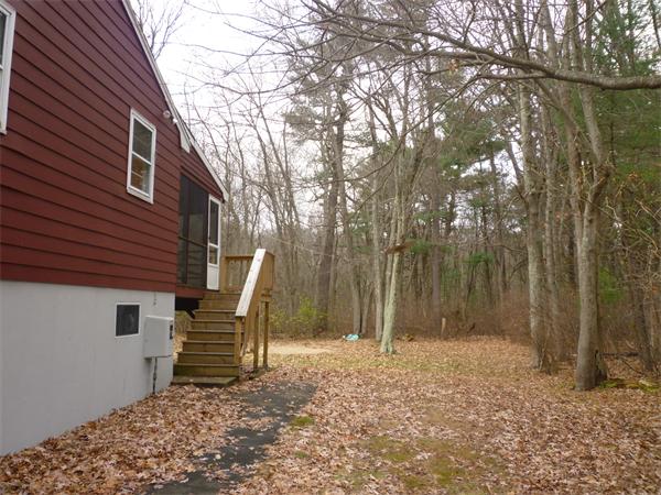 13 Norman Road Billerica, MA 01821 - Photo 3 of 19