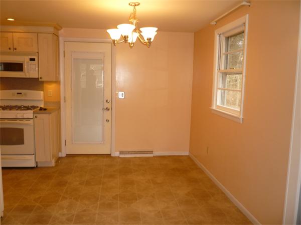 13 Norman Road Billerica, MA 01821 - Photo 8 of 19
