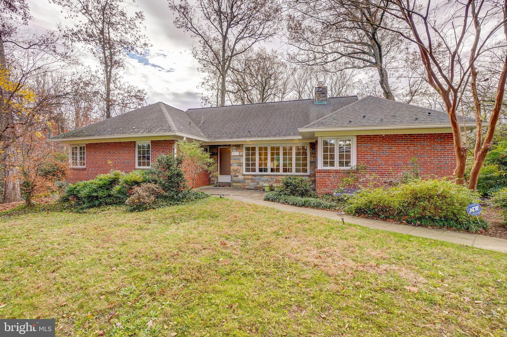 9210 Manchester Road Silver Spring, MD 20901 - Photo 3 of 52