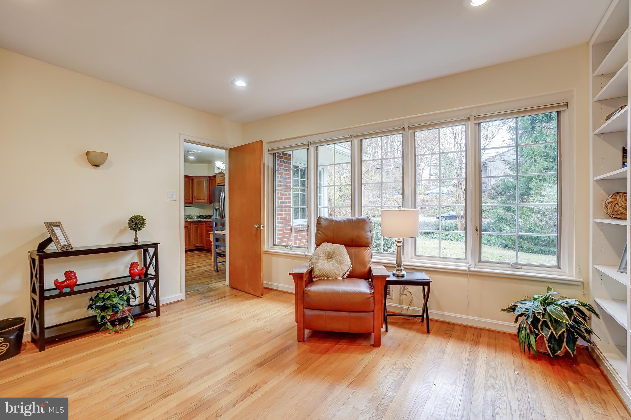 9210 Manchester Road Silver Spring, MD 20901 - Photo 9 of 52