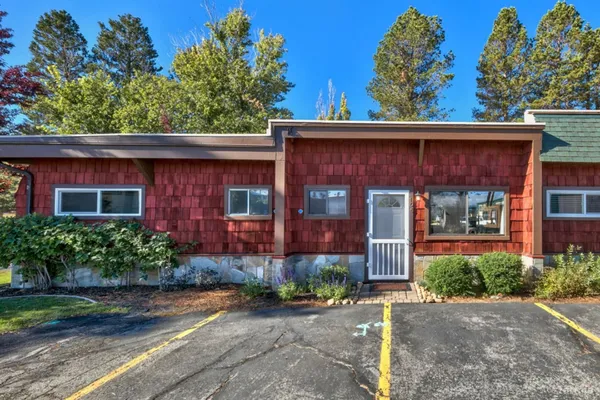 $299,000 | 439 Ala Wai Boulevard, Unit 106, South Lake Tahoe, CA 96150
