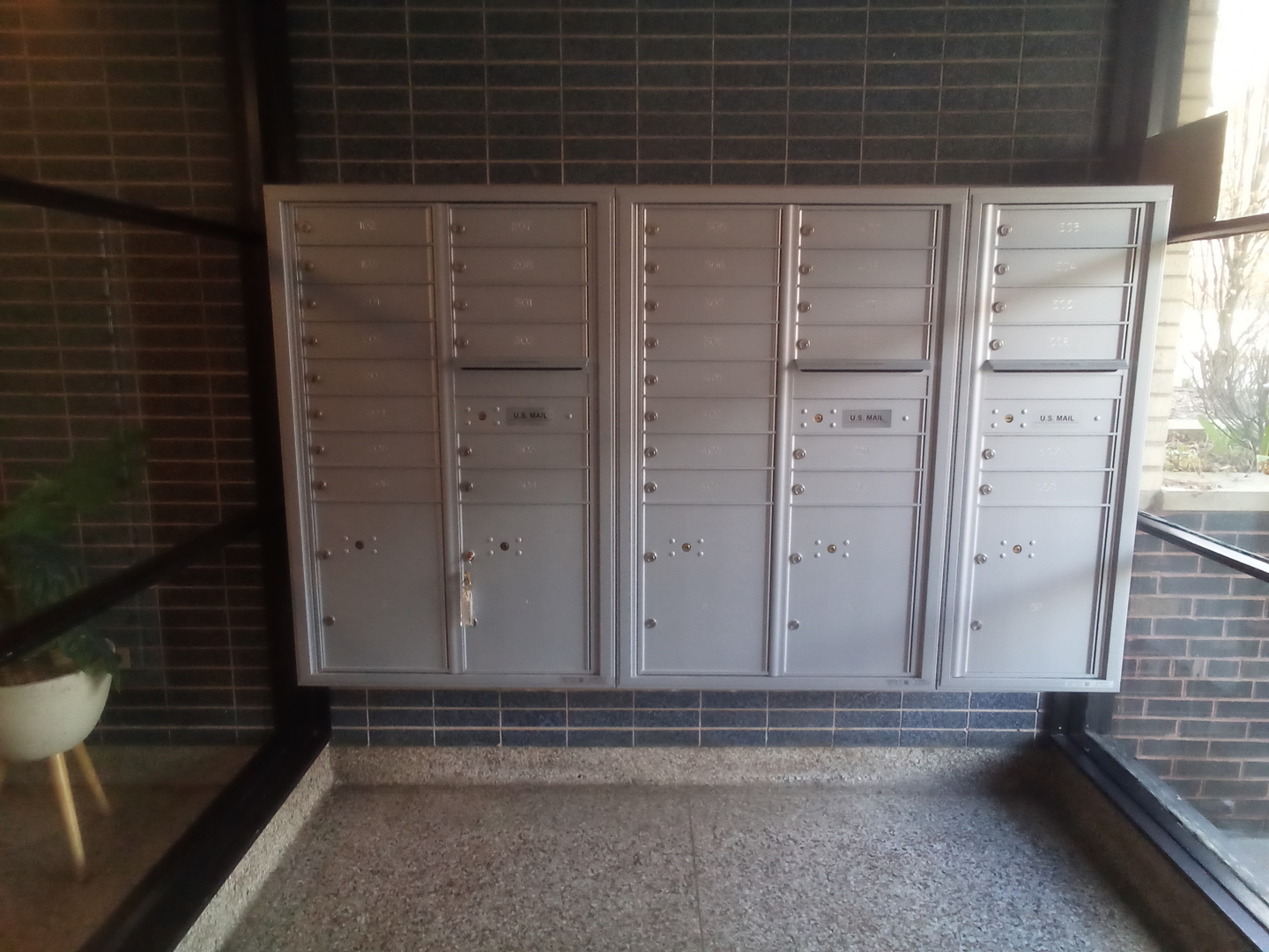 835 Ridge Avenue, Unit 206 Evanston, IL 60202 - Photo 23 of 26