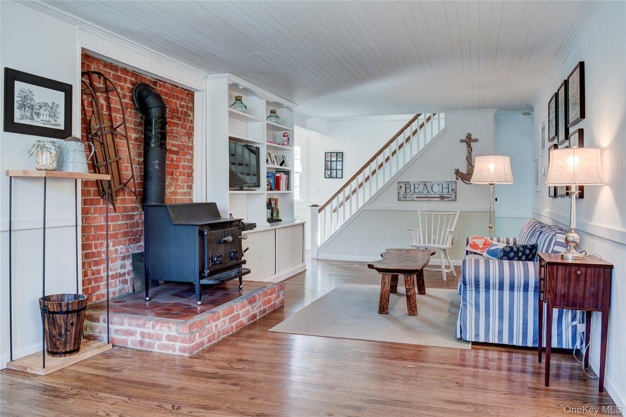 5650 North Bayview Road Southold, NY 11971 - Photo 3 of 25 Gallery Image 3