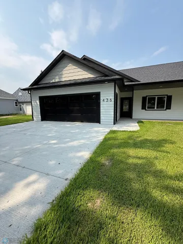 $330,000 | 436 4th Street, Wyndmere, ND 58081