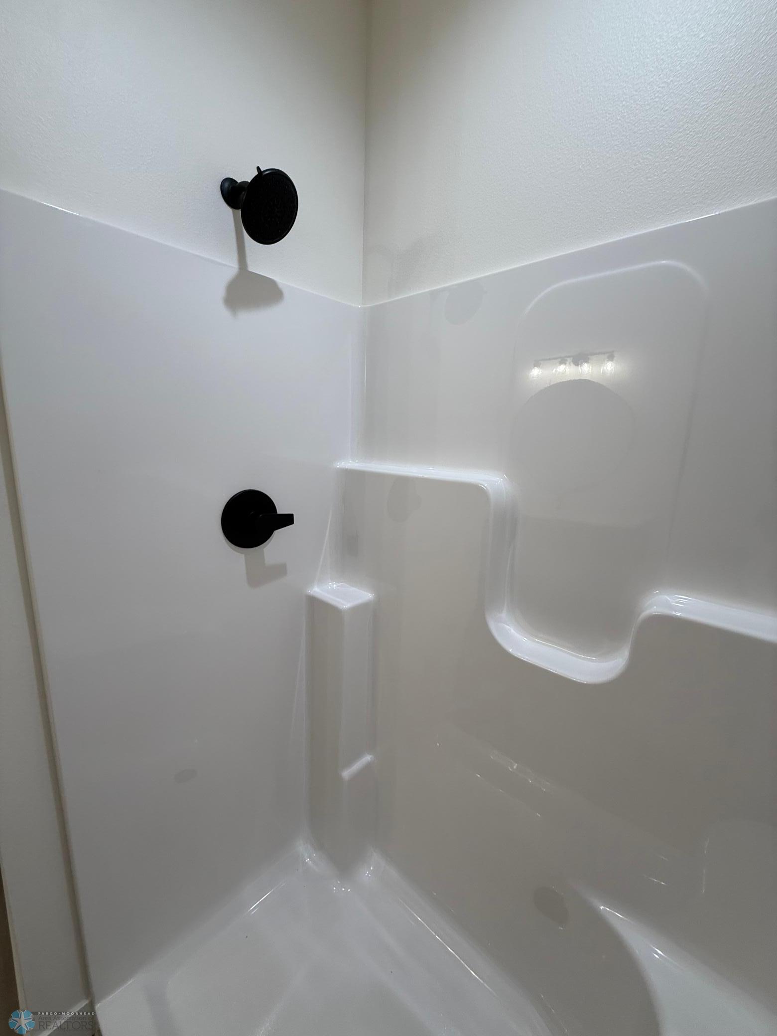 436 4th Street Wyndmere, ND 58081 - Photo 12 of 27