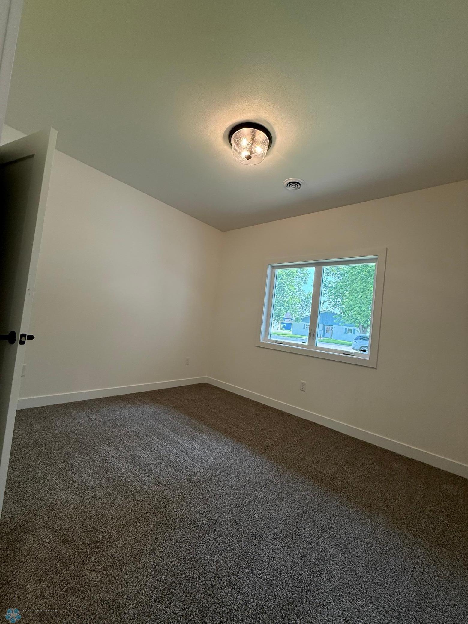 436 4th Street Wyndmere, ND 58081 - Photo 20 of 27