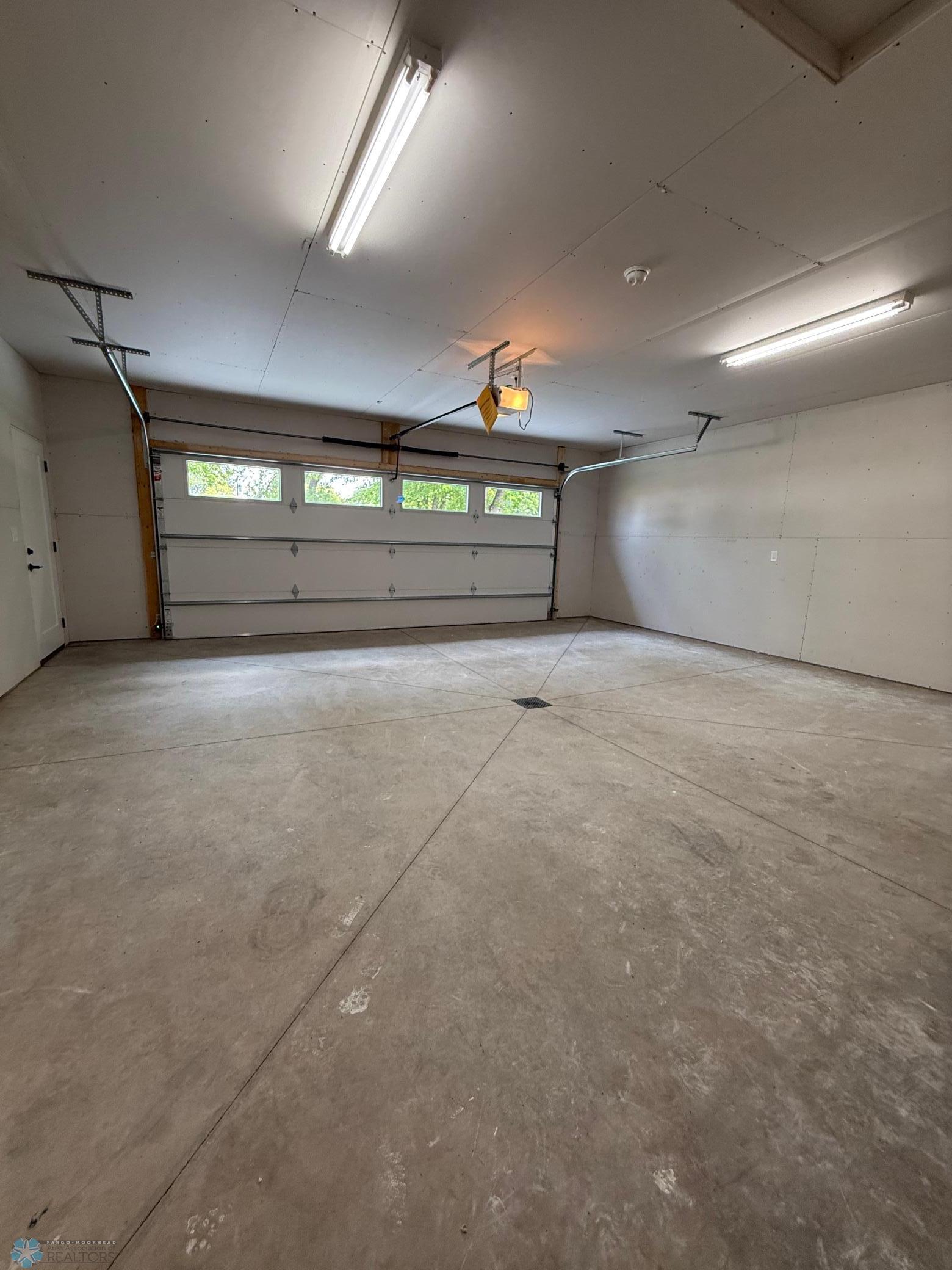 436 4th Street Wyndmere, ND 58081 - Photo 24 of 27