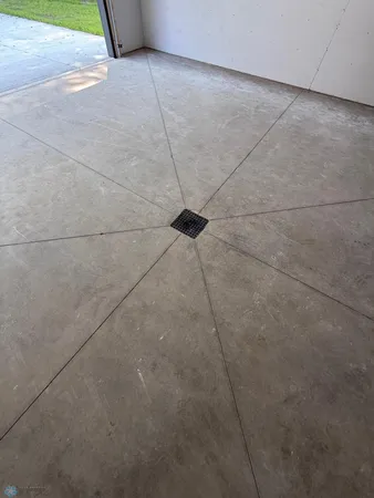 $330,000 | 436 4th Street, Wyndmere, ND 58081