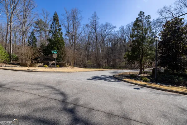 $80,655 | 2055 Fontainbleau Drive, Conyers, GA 30094