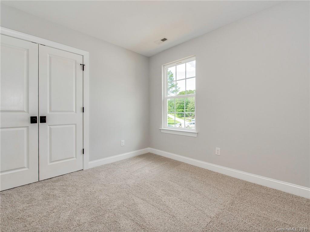 8135 Larkhaven Road Charlotte, NC 28216 - Photo 23 of 27 Gallery Image 23