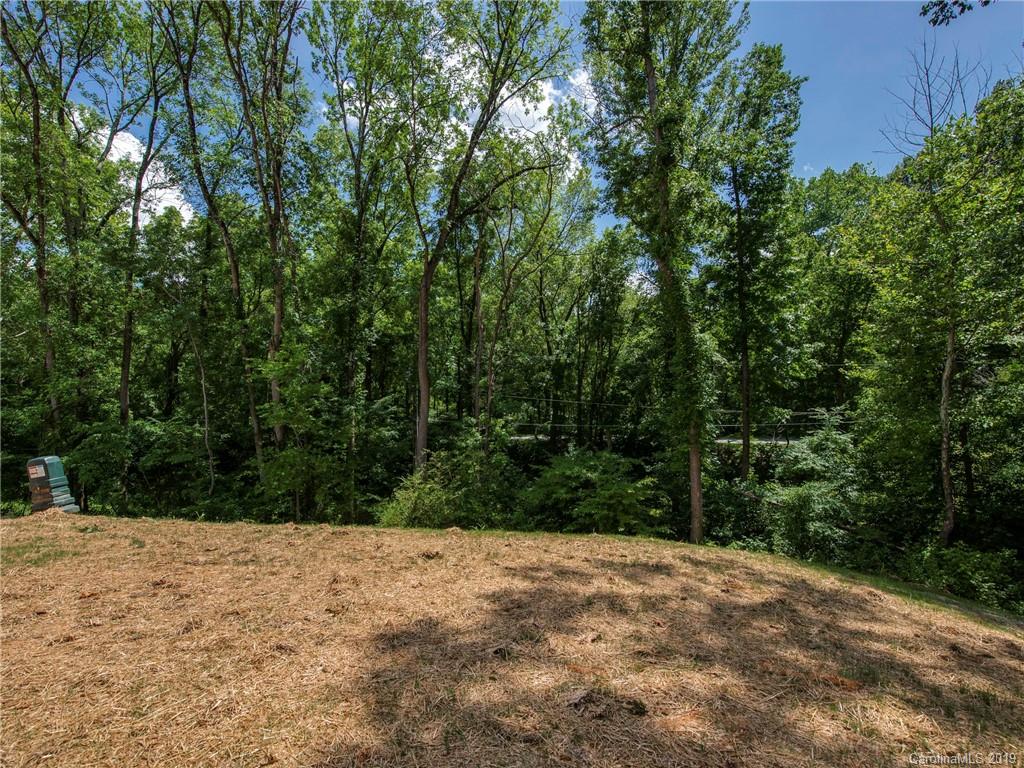 8135 Larkhaven Road Charlotte, NC 28216 - Photo 26 of 27 Gallery Image 26