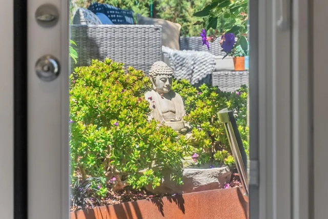 $1,398,000 | 219 Crescent Avenue, San Francisco, CA 94110