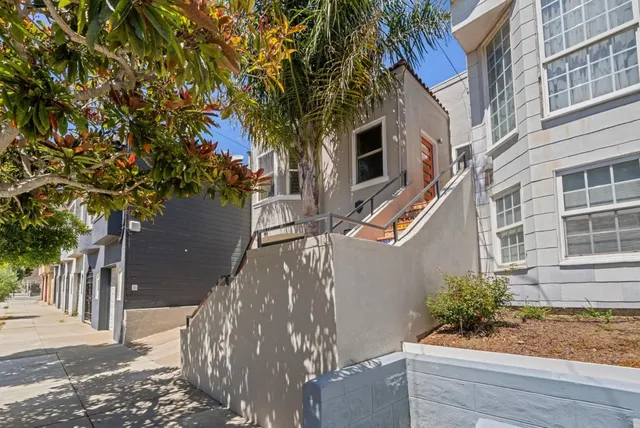 $1,398,000 | 219 Crescent Avenue, San Francisco, CA 94110