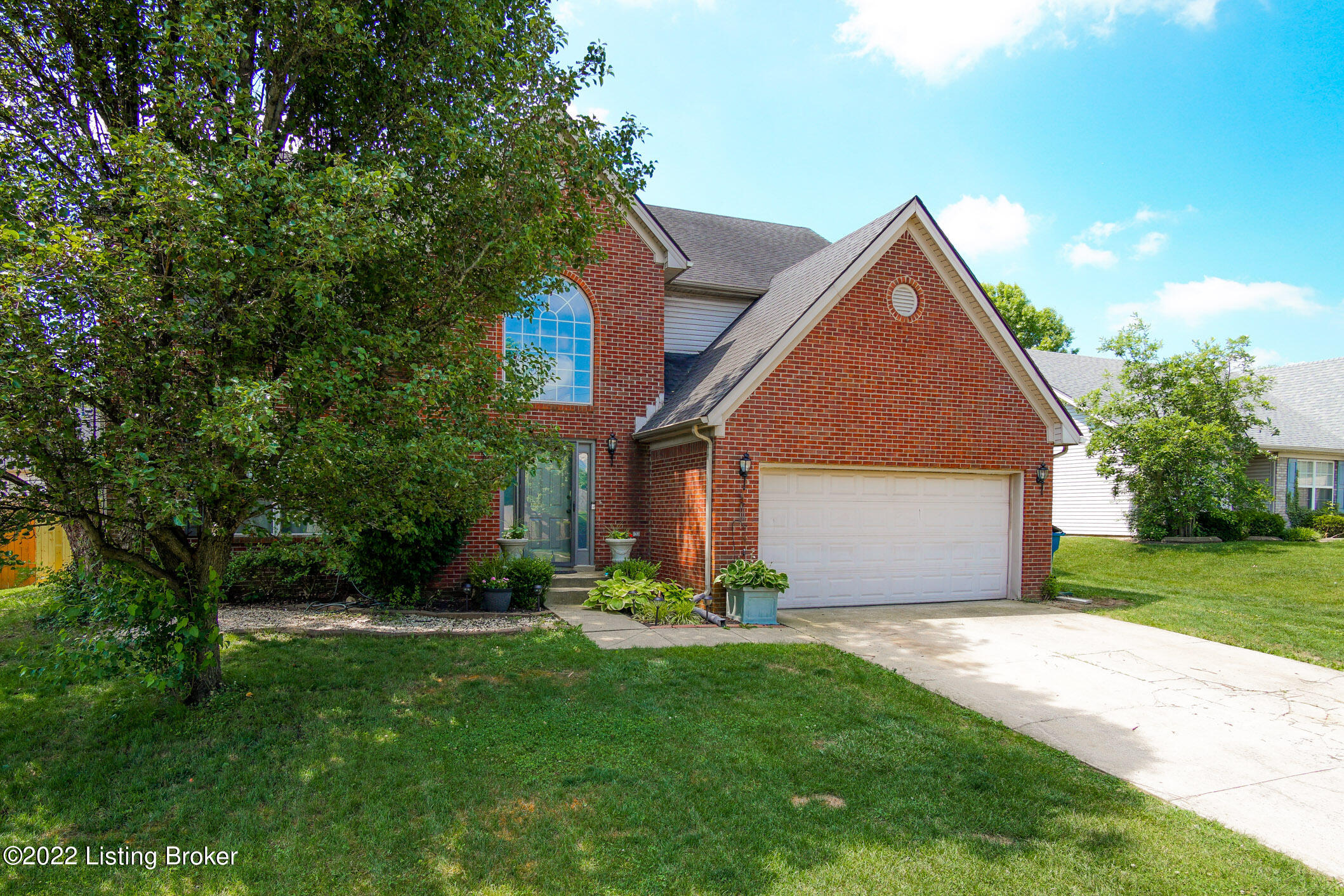 8306 Adams Run Road Louisville, KY 40228 - Photo 2 of 37 02