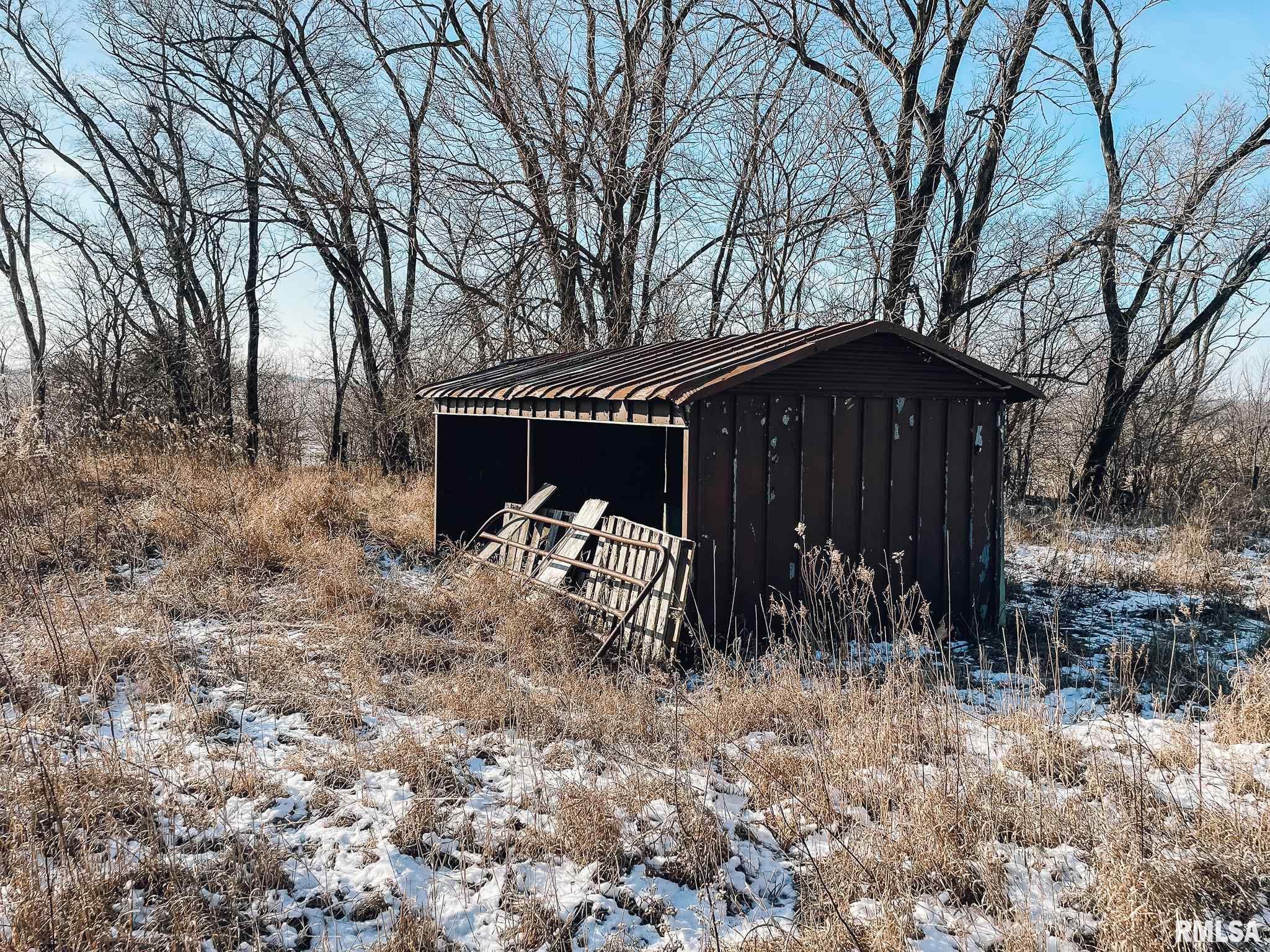 2635 North Knox Road Altona, IL 61414 - Photo 2 of 23 Gallery Image 2