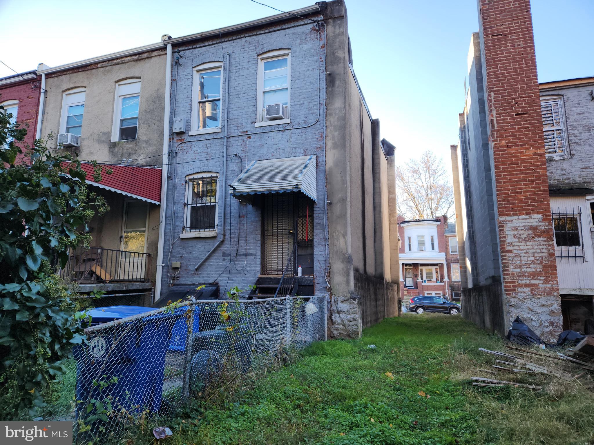 2926 Ellicott Driveway Baltimore, MD 21216 - Photo 10 of 11