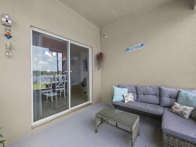 a view of a livingroom with furniture