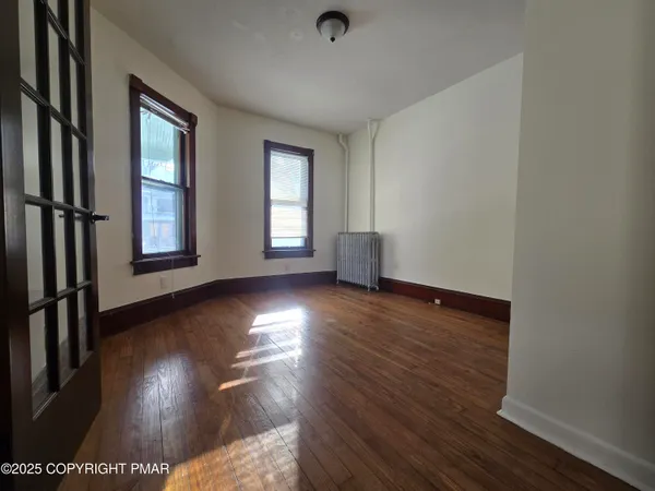 $2,200 | 146 Analomink Street, East Stroudsburg, PA 18301