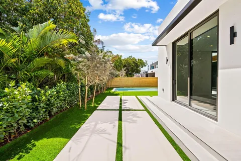 $3,350,000 | 2324 Southwest 26th Street, Miami, FL 33133