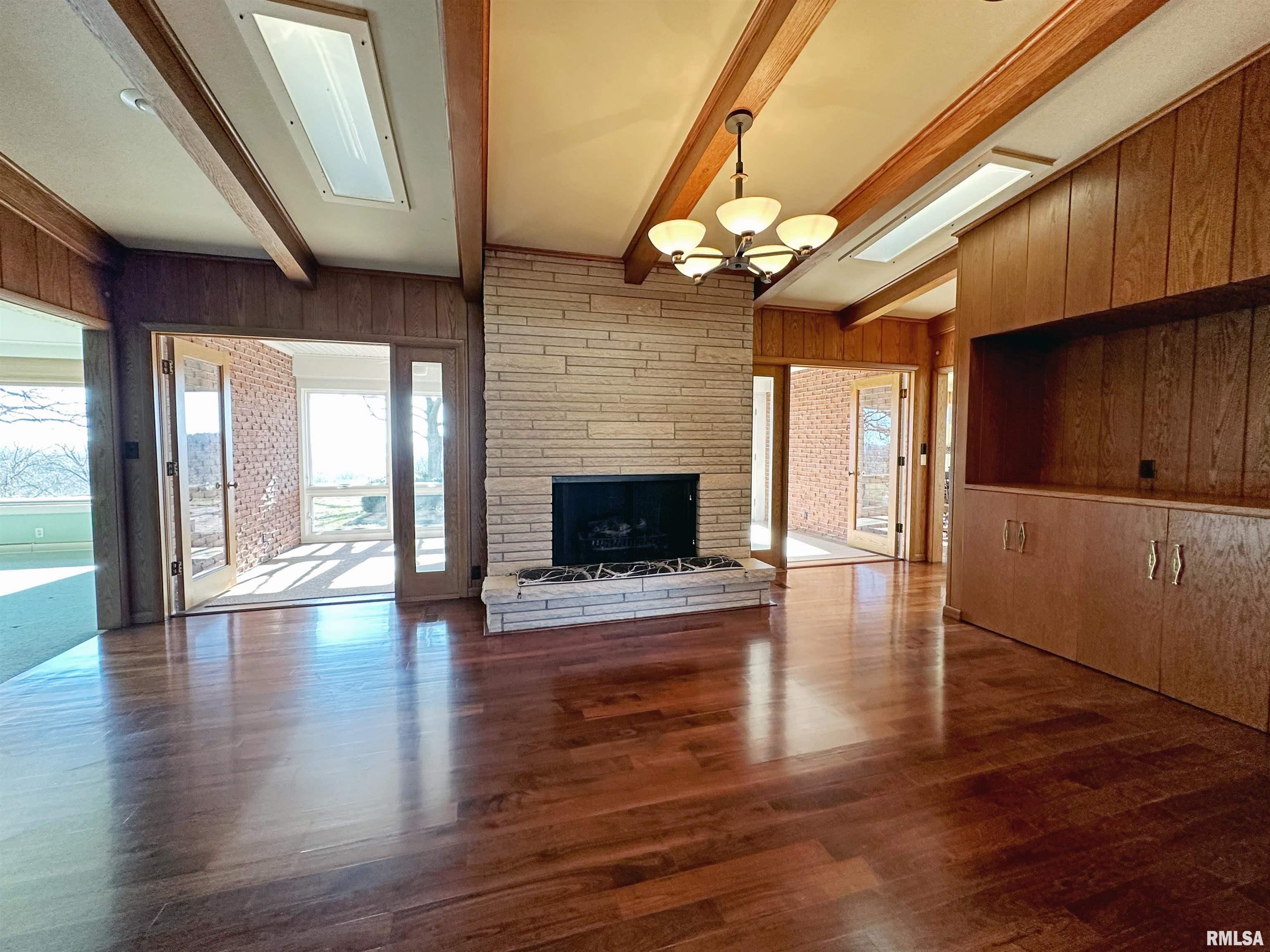 390 East High Point Road Peoria, IL 61614 - Photo 13 of 53 Gallery Image 13