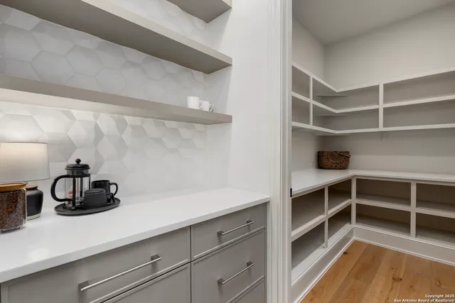 a view of a walk in closet