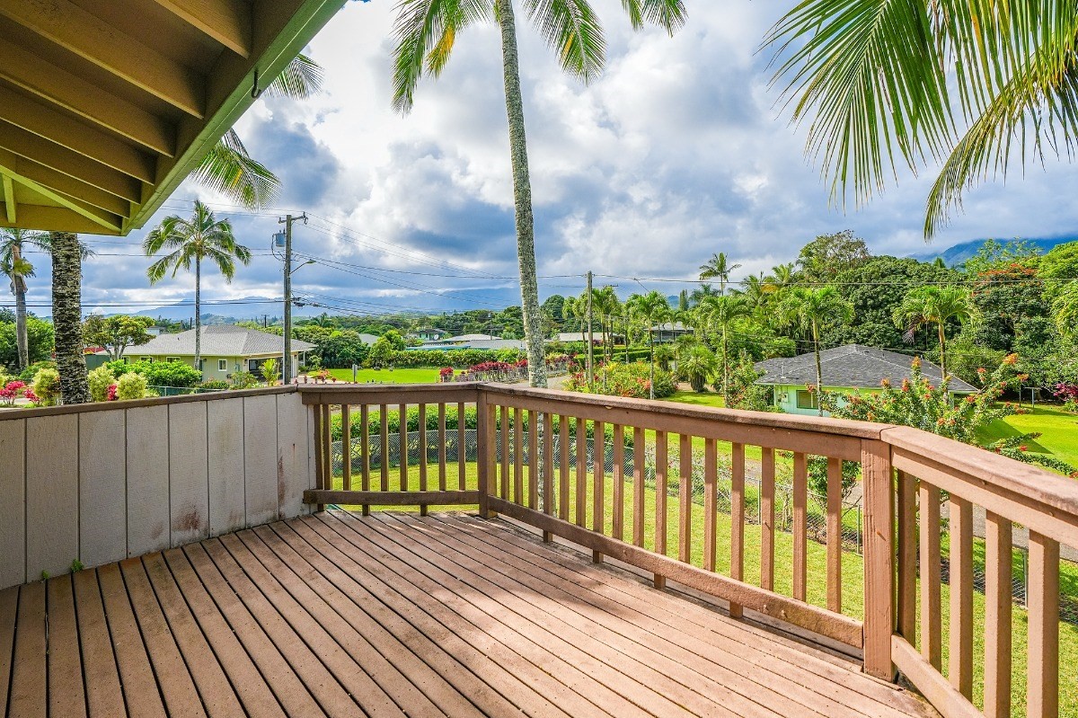 5890 Lokelani Road, Unit 2 Kapaa, HI 96746 - Photo 6 of 29 a view of a wooden bridge