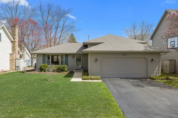 $465,000 | 2512 Leach Drive, Naperville, IL 60564