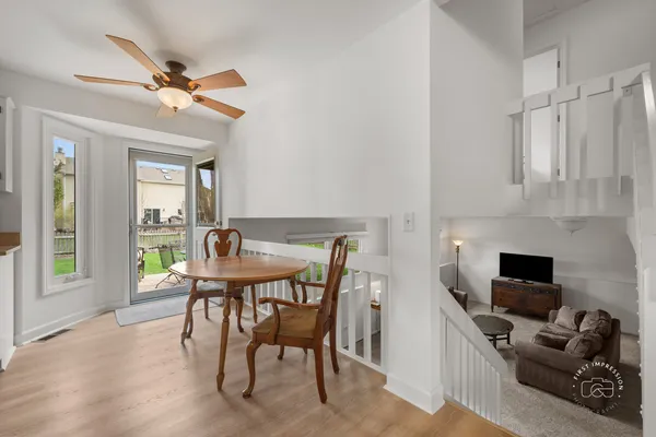 $465,000 | 2512 Leach Drive, Naperville, IL 60564